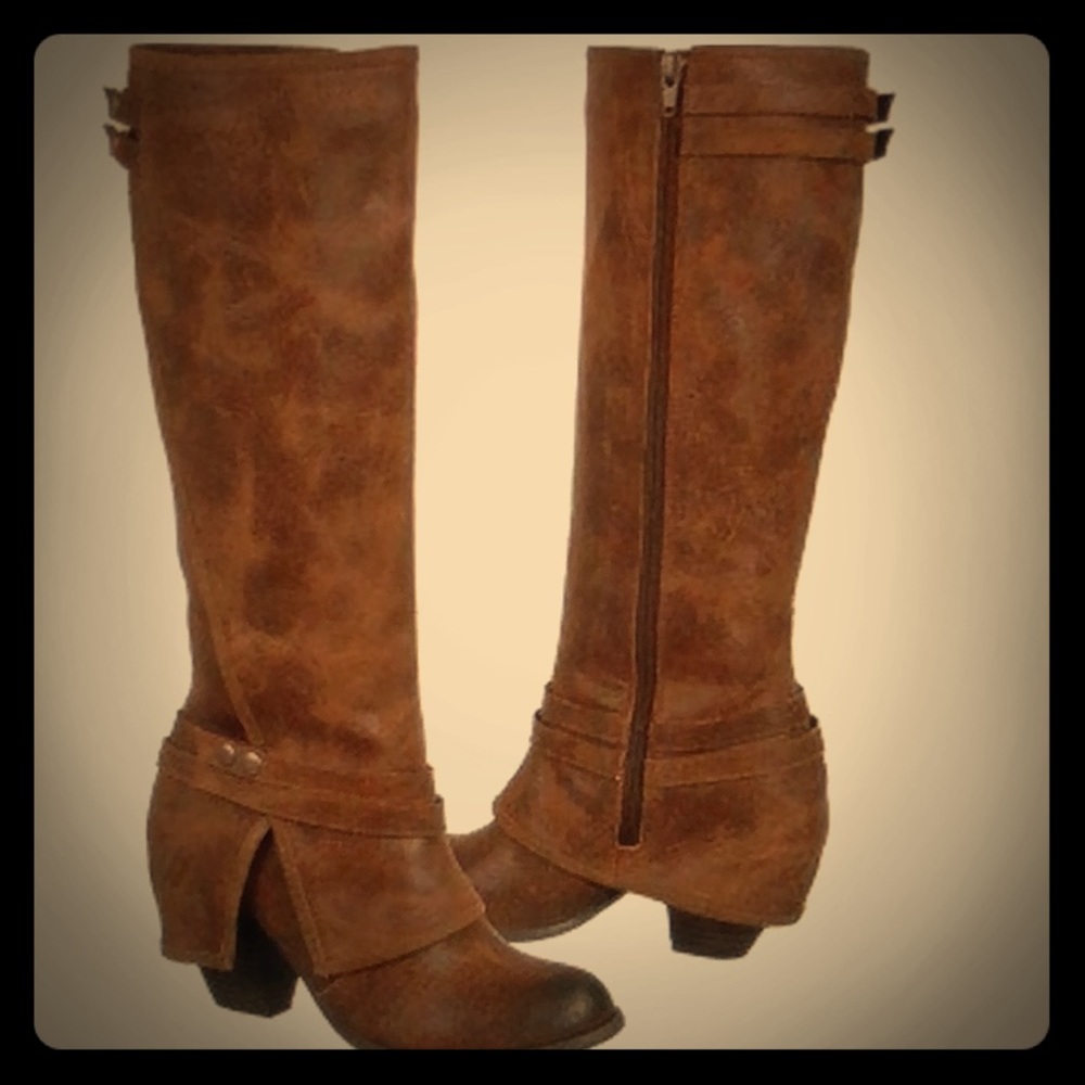 Fergie Lattitude Boots, (7)